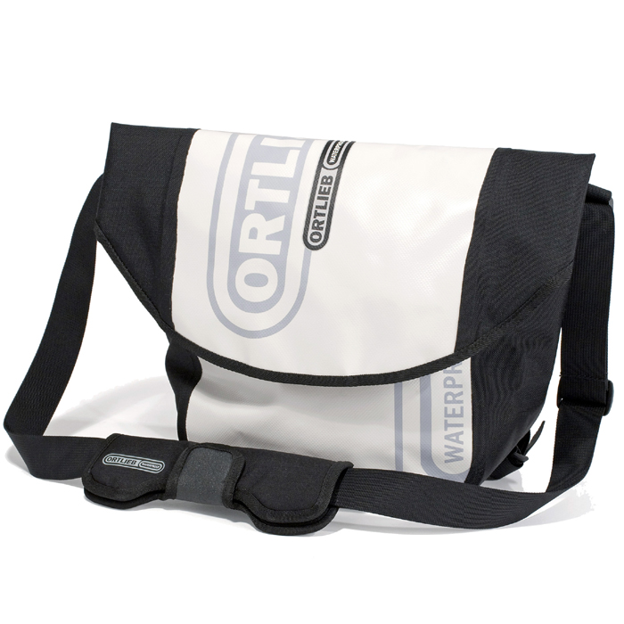 ORTLIEB ブラック メッセンジャーバッグ Sサイズ オルトリーブ Amazon.co.jp: ORTLIEB(オルトリーブ) メッセンジャーバッグ