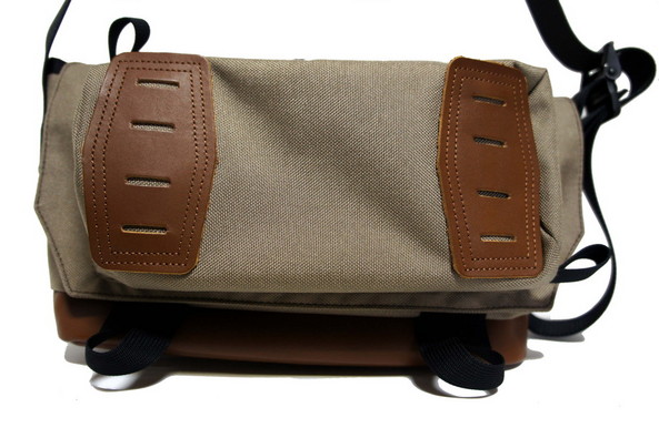 PORTER WILDERNESS CYCLE MESSENGER BAG